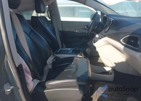 2022 Chrysler Pacifica Touring L z USA, uszkodzony, nr VIN 2C4RC1BGXNR215302